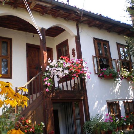 Hotel Tsutsovi House Kalofer Exterior foto