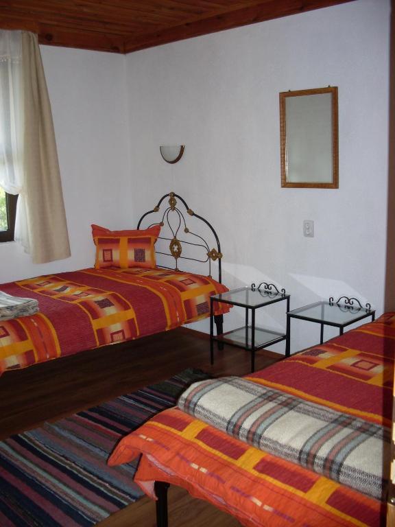Hotel Tsutsovi House Kalofer Habitación foto