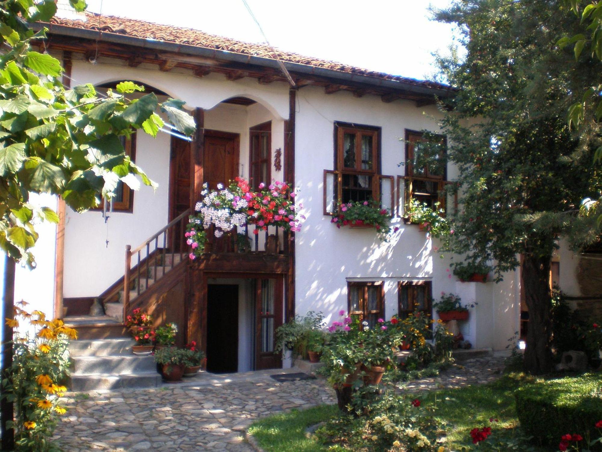 Hotel Tsutsovi House Kalofer Exterior foto